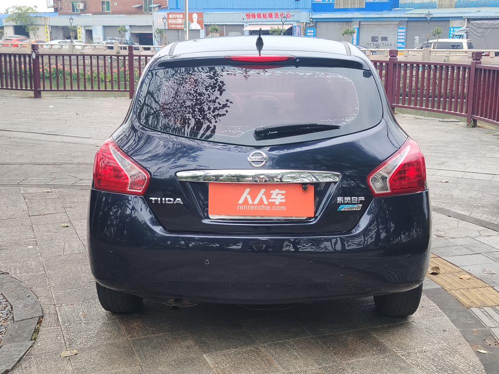 Nissan Tiida