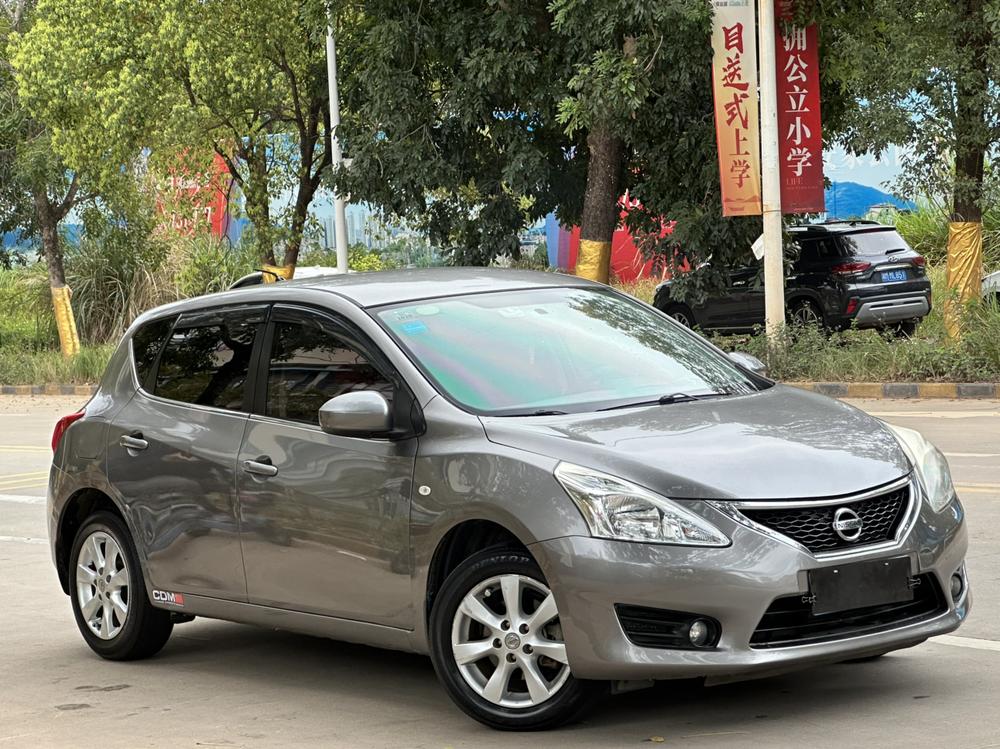 Nissan Tiida