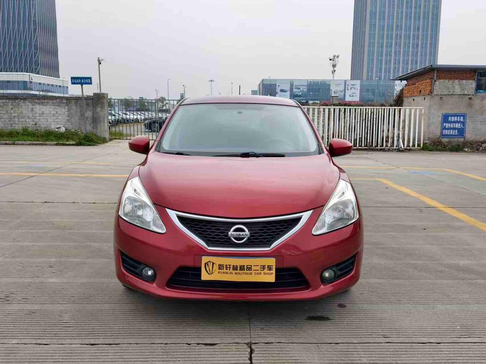Nissan Tiida