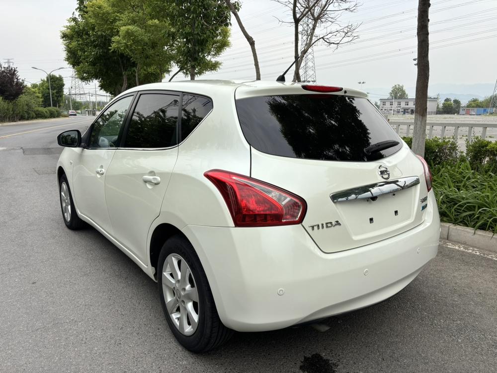 Nissan Tiida