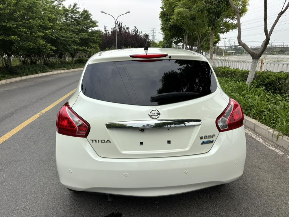 Nissan Tiida