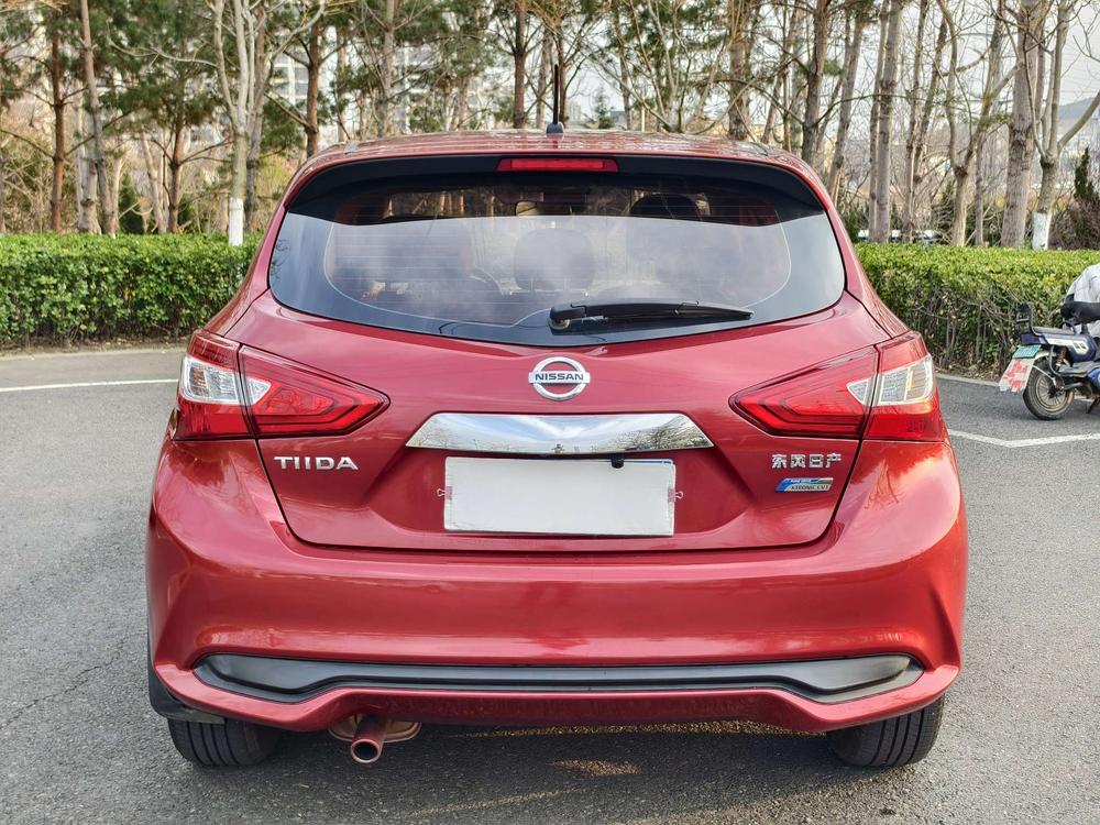 Nissan Tiida