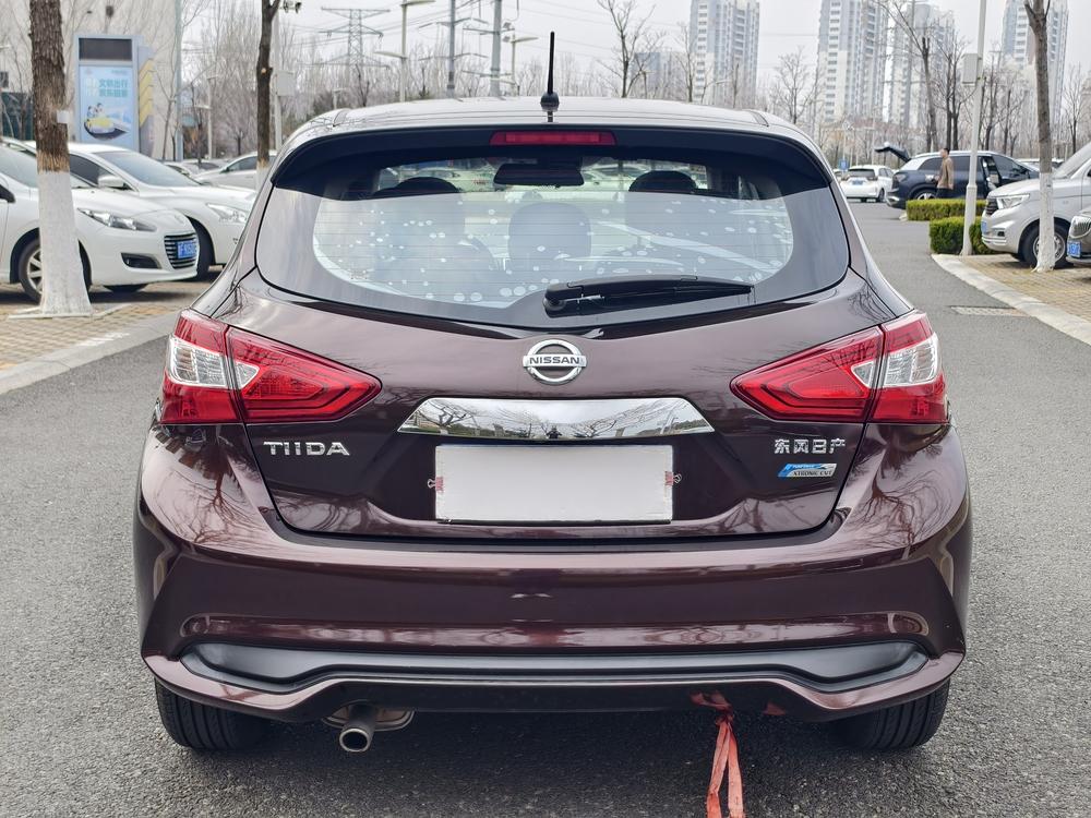 Nissan Tiida