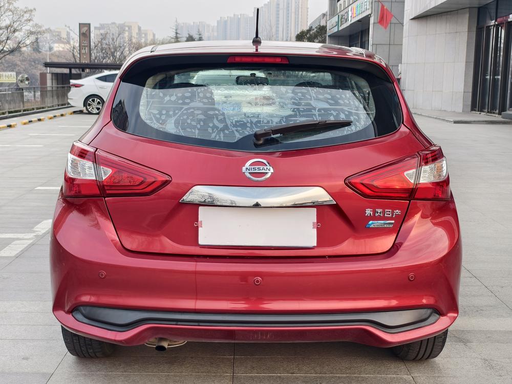 Nissan Tiida