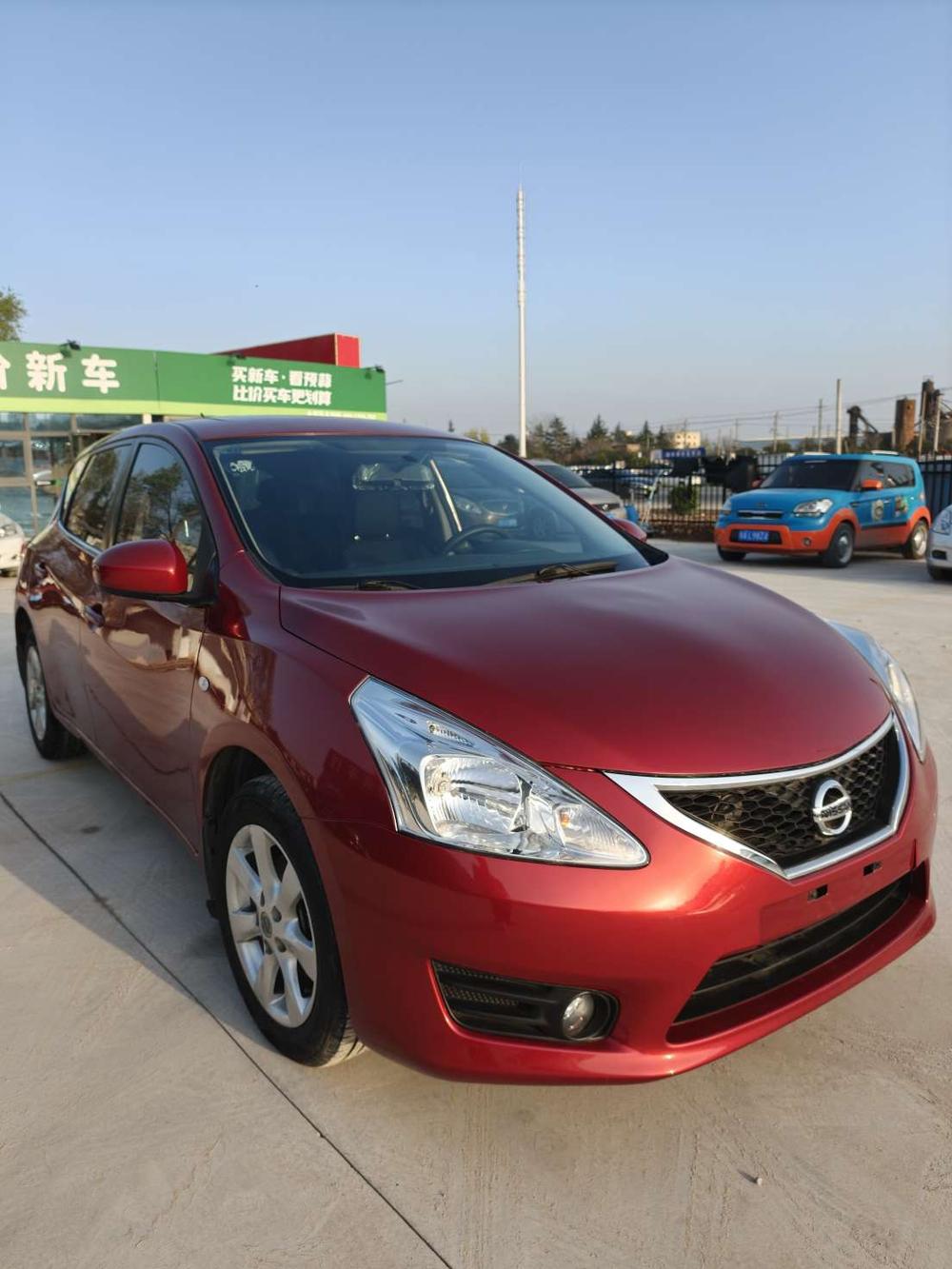 Nissan Tiida