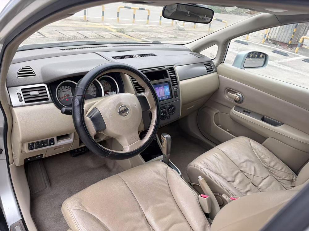Nissan Tiida