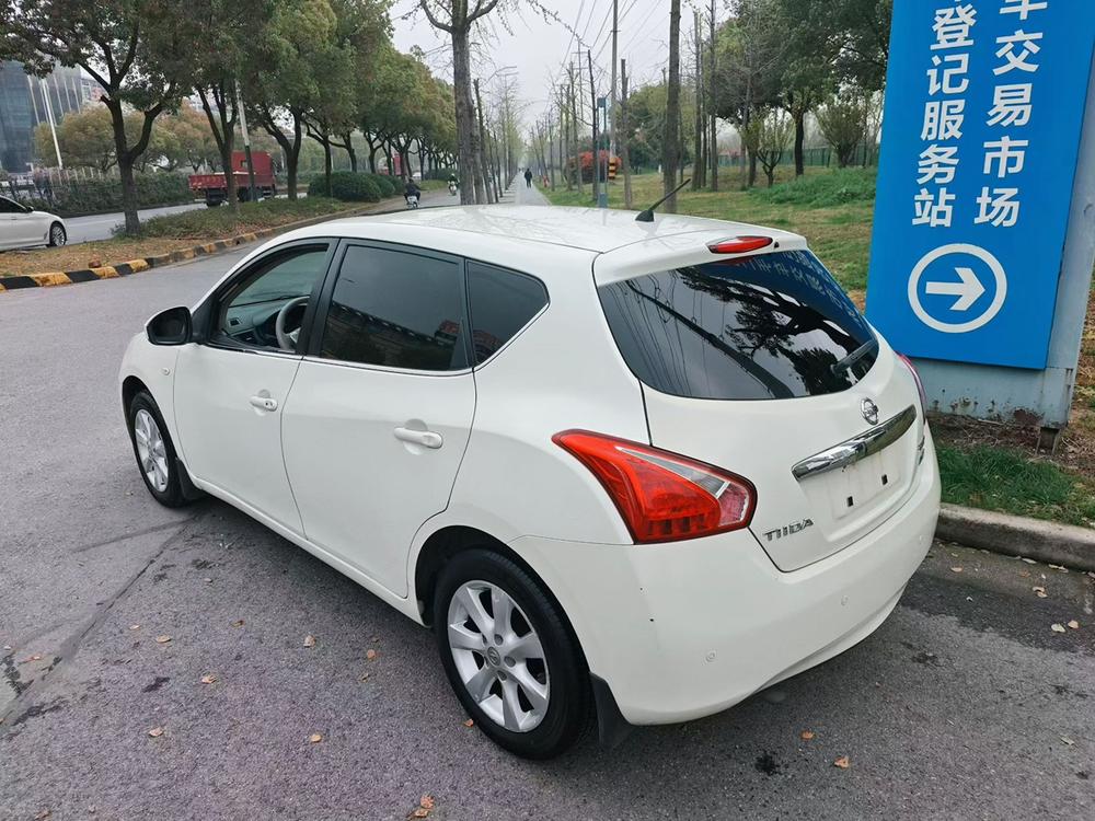 Nissan Tiida