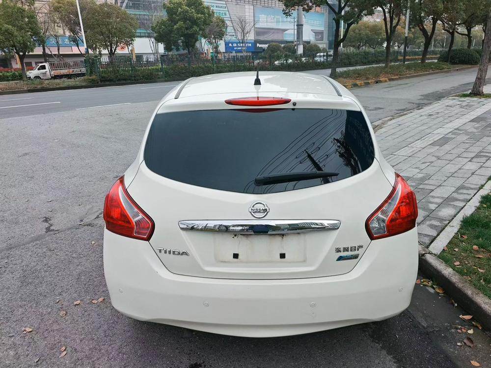 Nissan Tiida