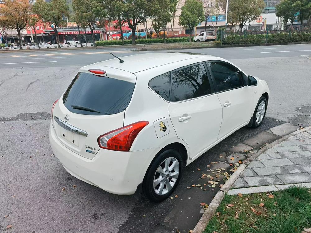 Nissan Tiida