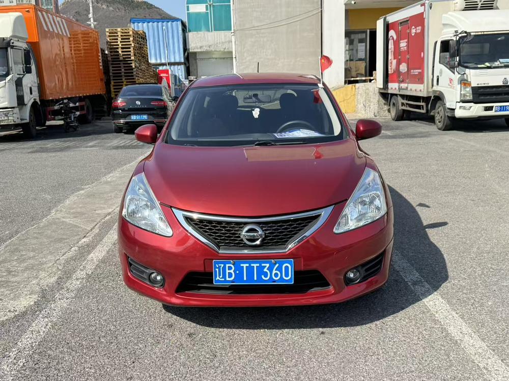 Nissan Tiida