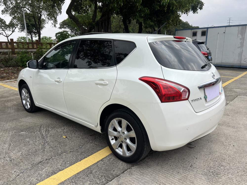 Nissan Tiida