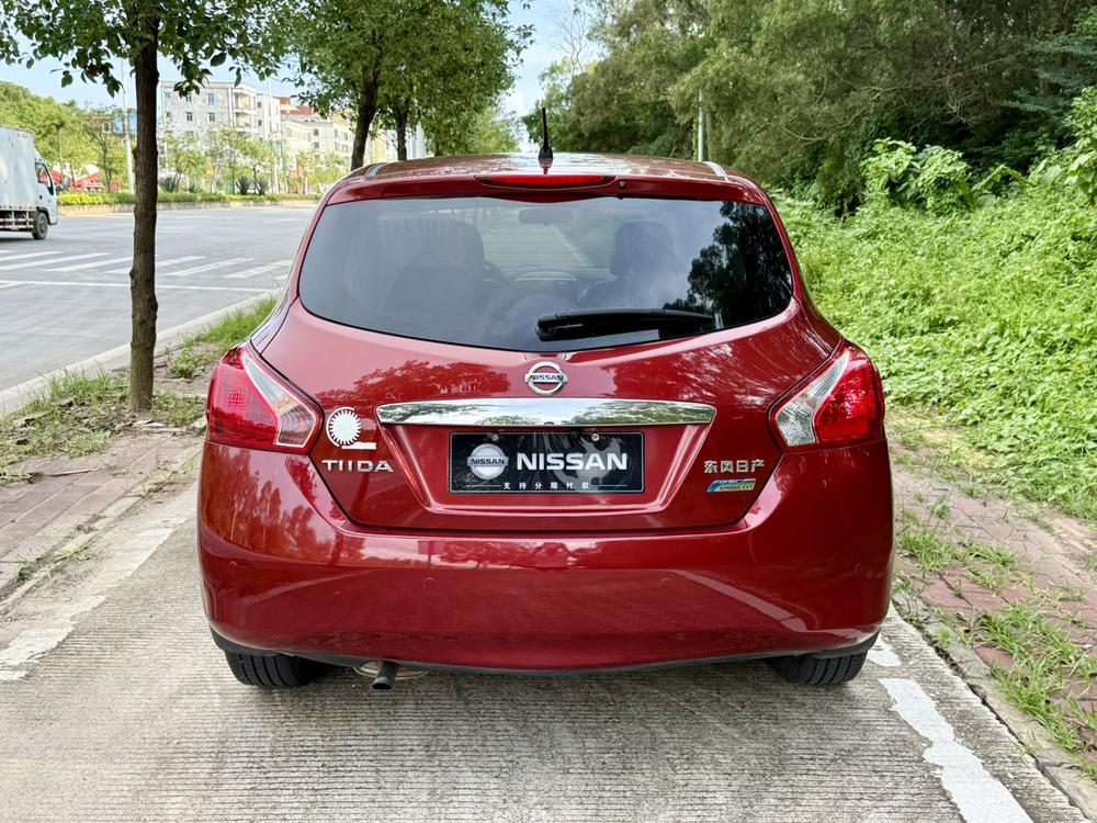 Nissan Tiida