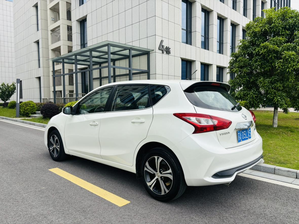 Nissan Tiida