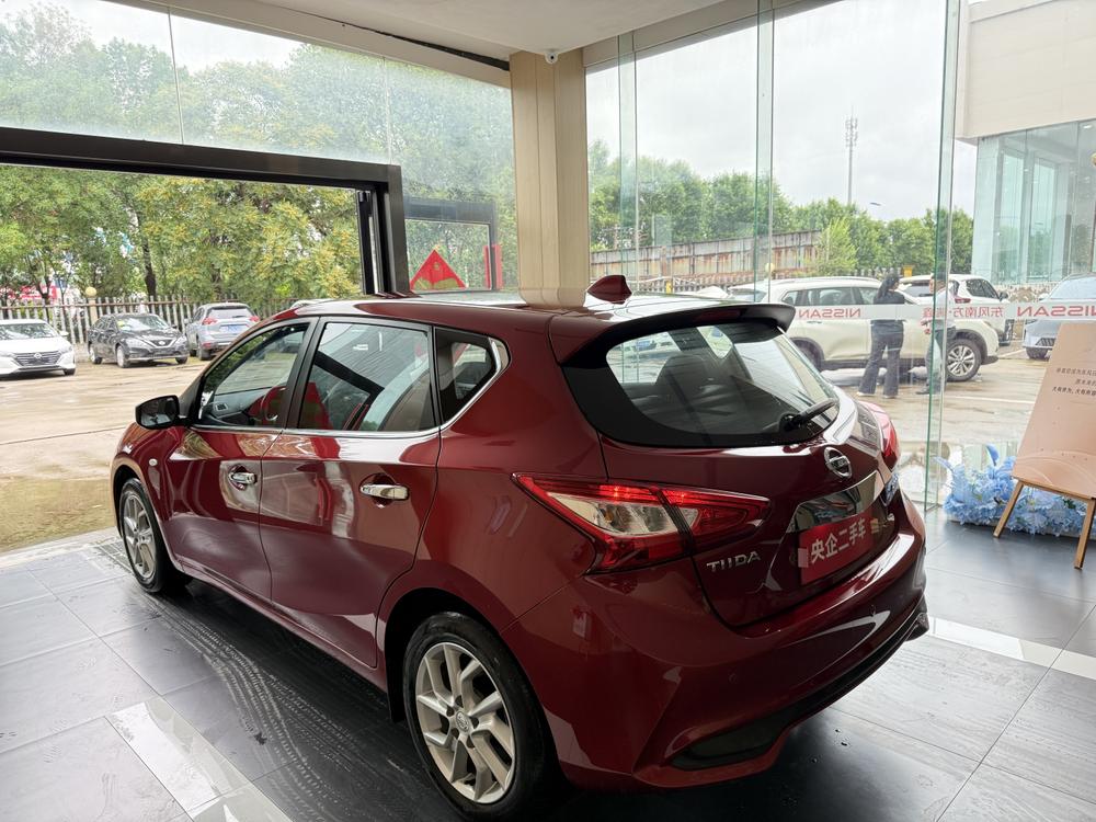 Nissan Tiida