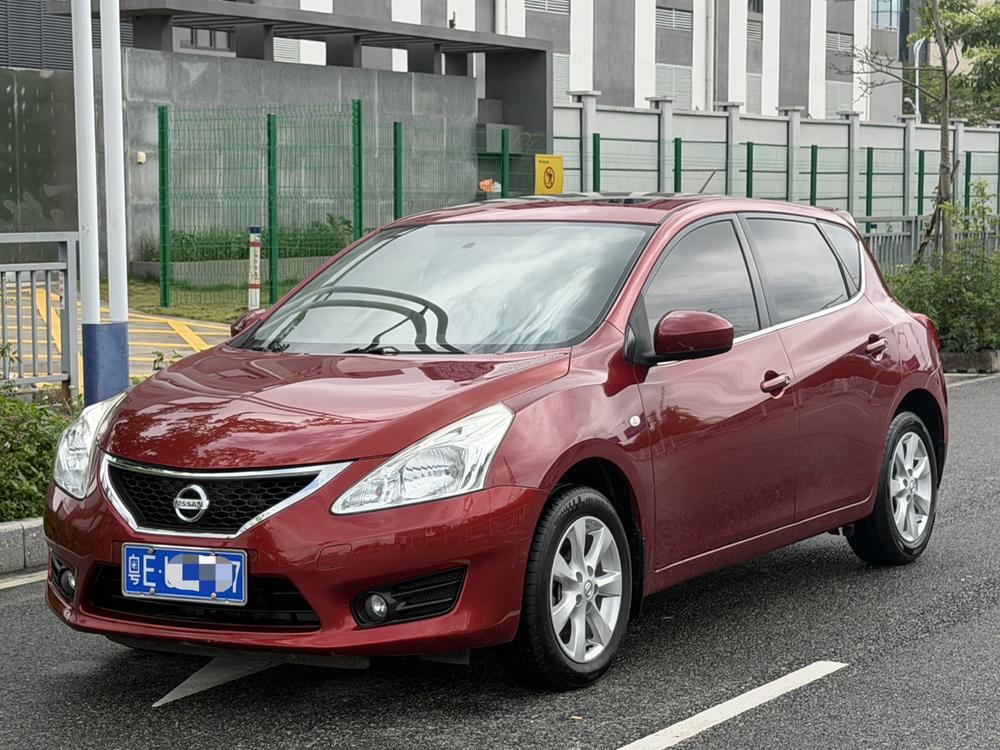 Nissan Tiida