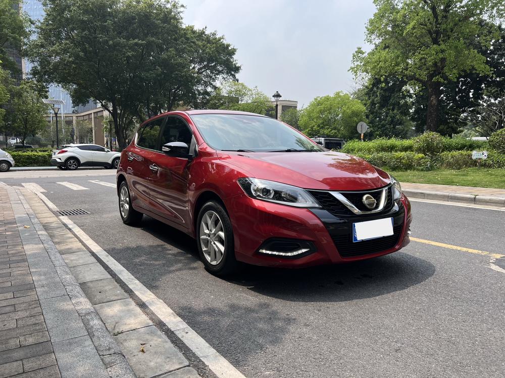 Nissan Tiida