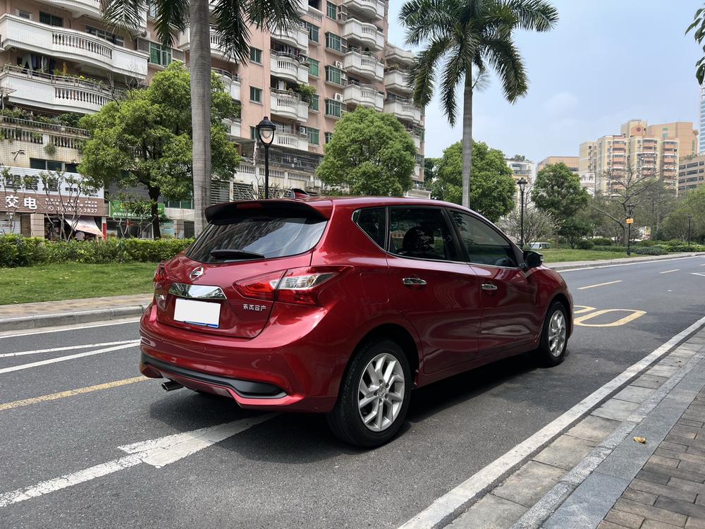 Nissan Tiida