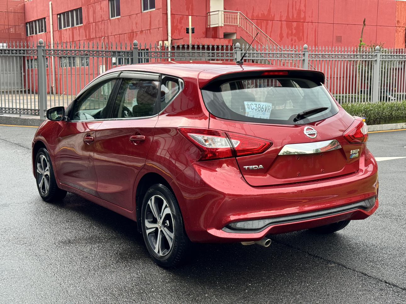 Nissan Tiida
