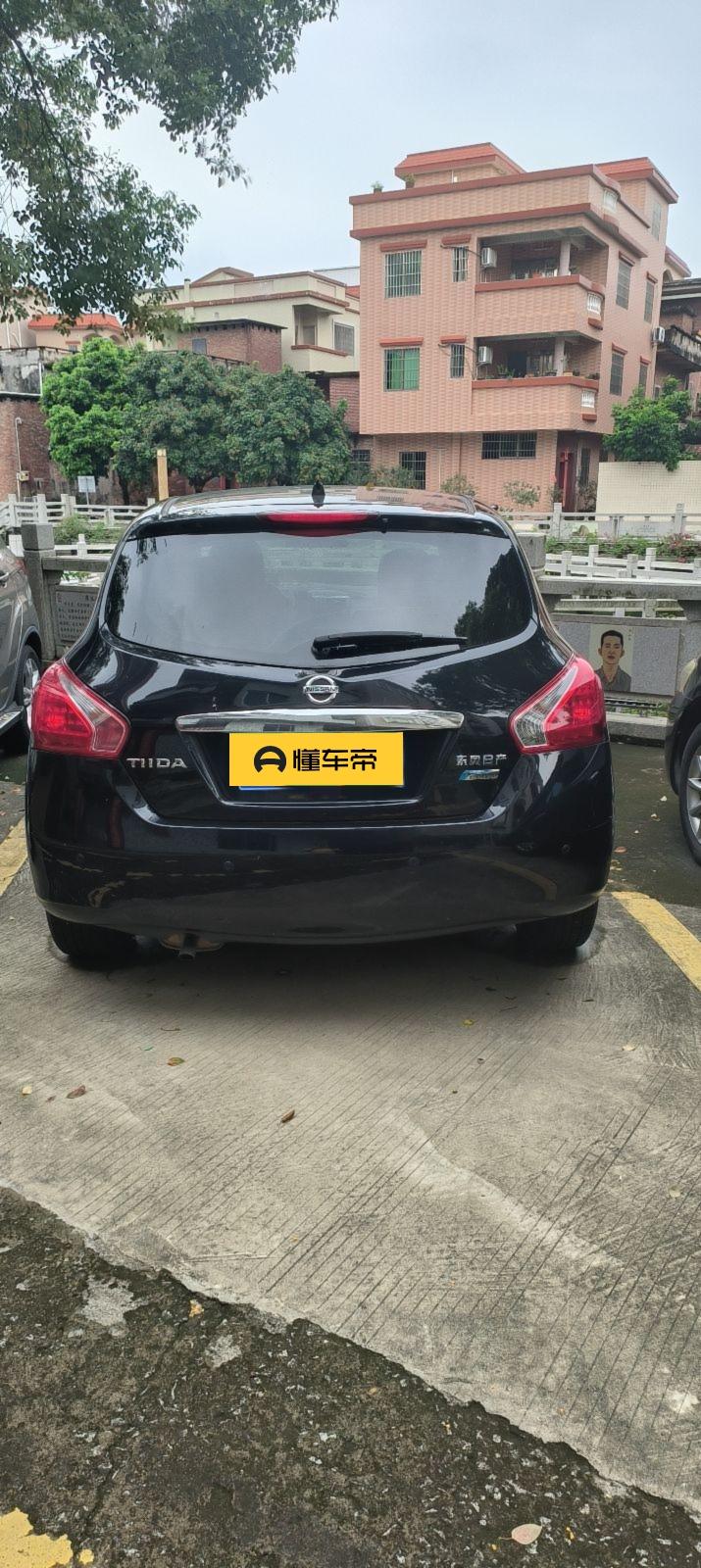 Nissan Tiida