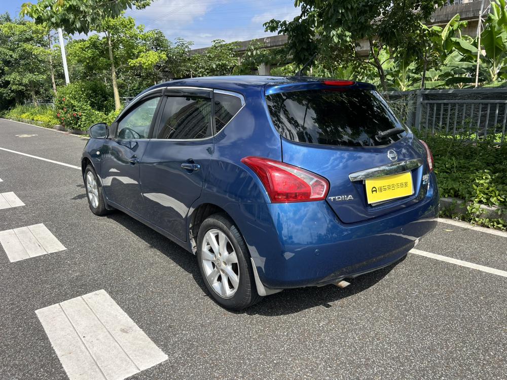 Nissan Tiida