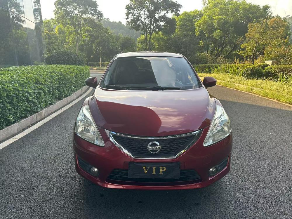 Nissan Tiida