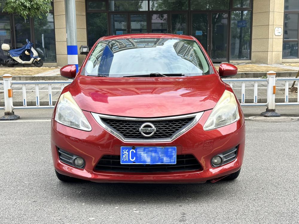 Nissan Tiida