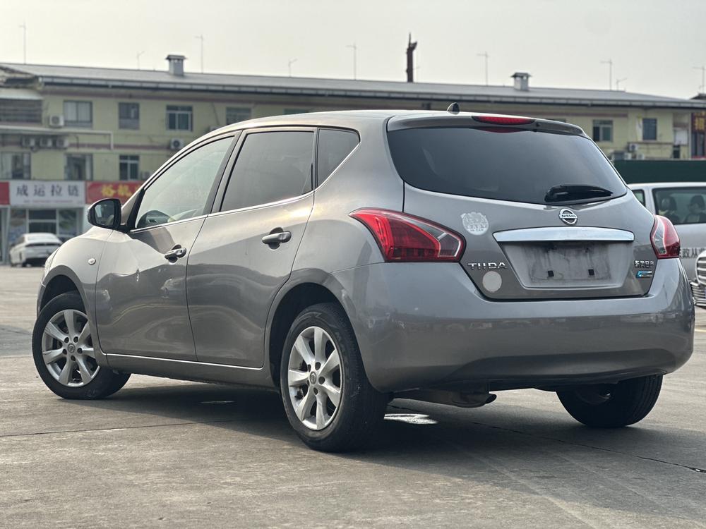 Nissan Tiida