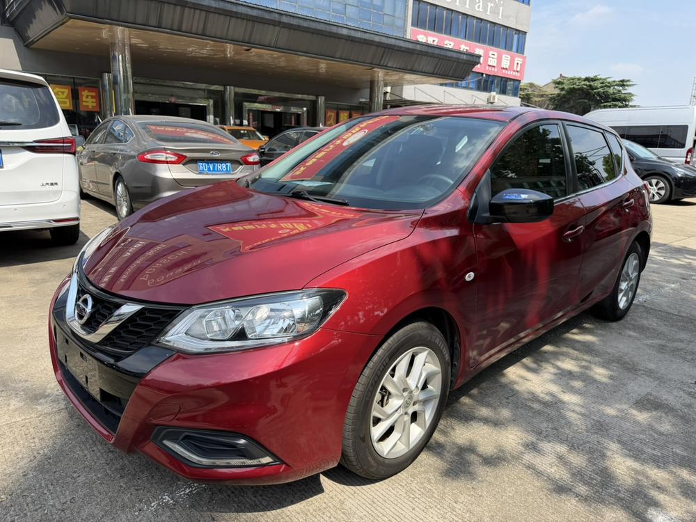 Nissan Tiida