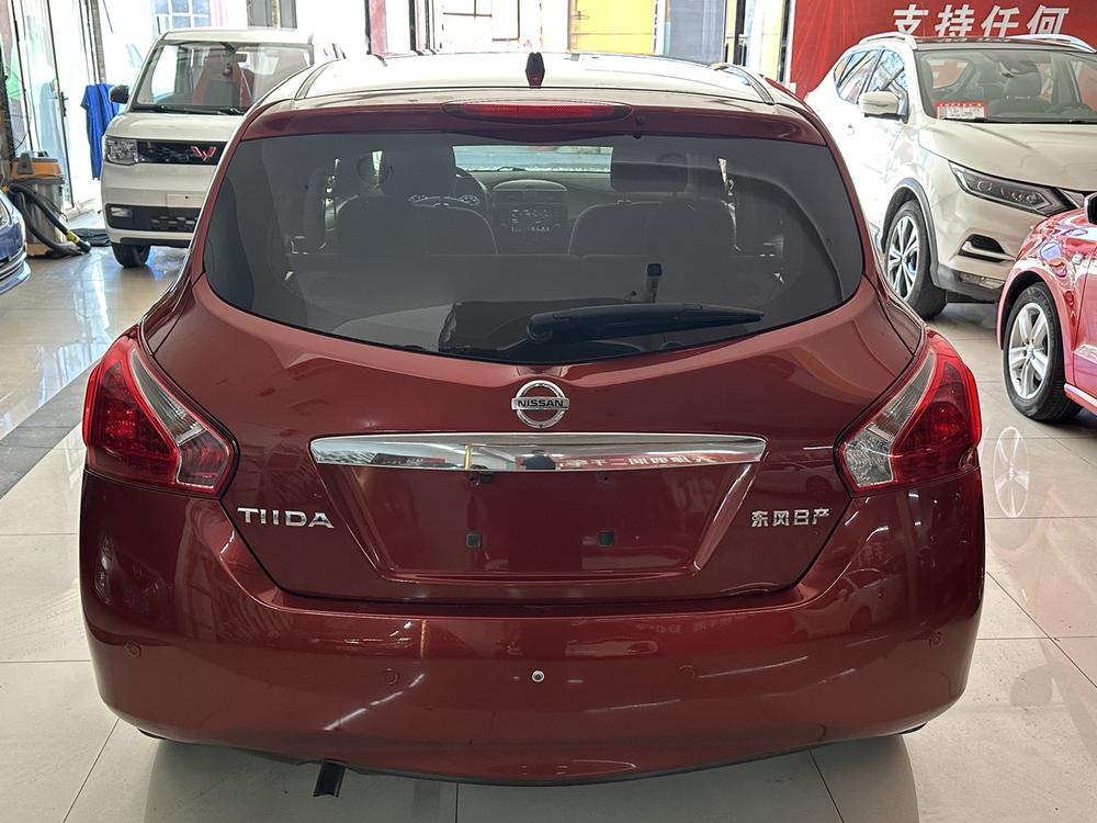 Nissan Tiida