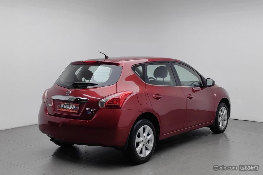 Nissan Tiida