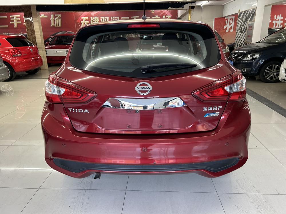 Nissan Tiida