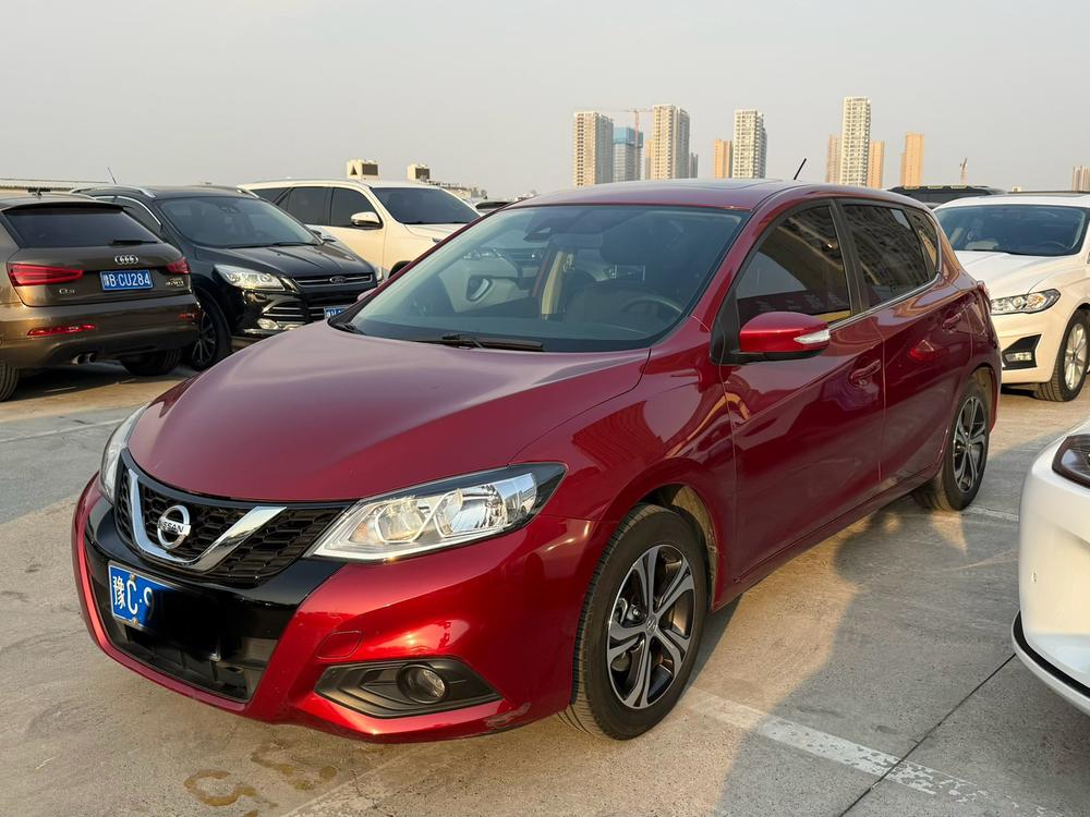 Nissan Tiida