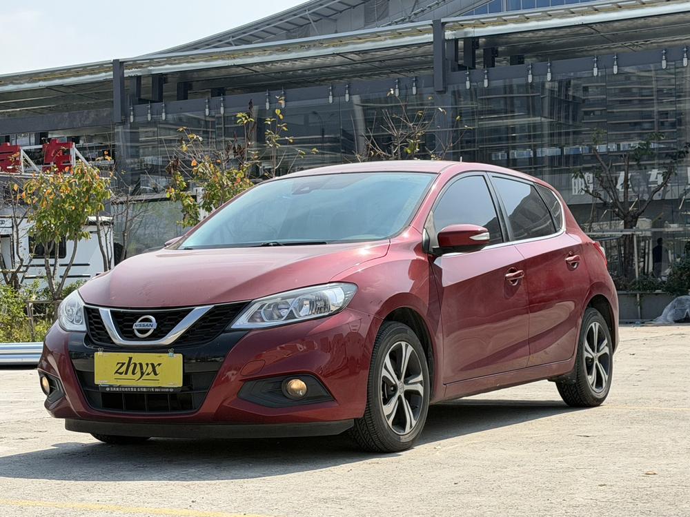Nissan Tiida