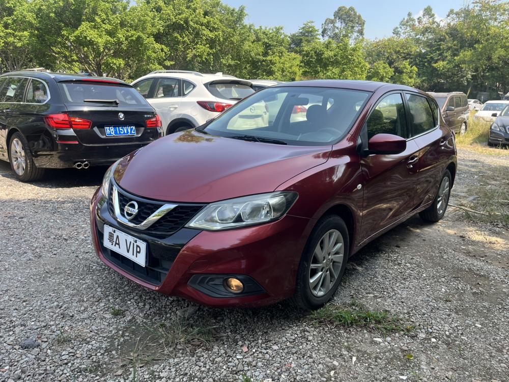 Nissan Tiida