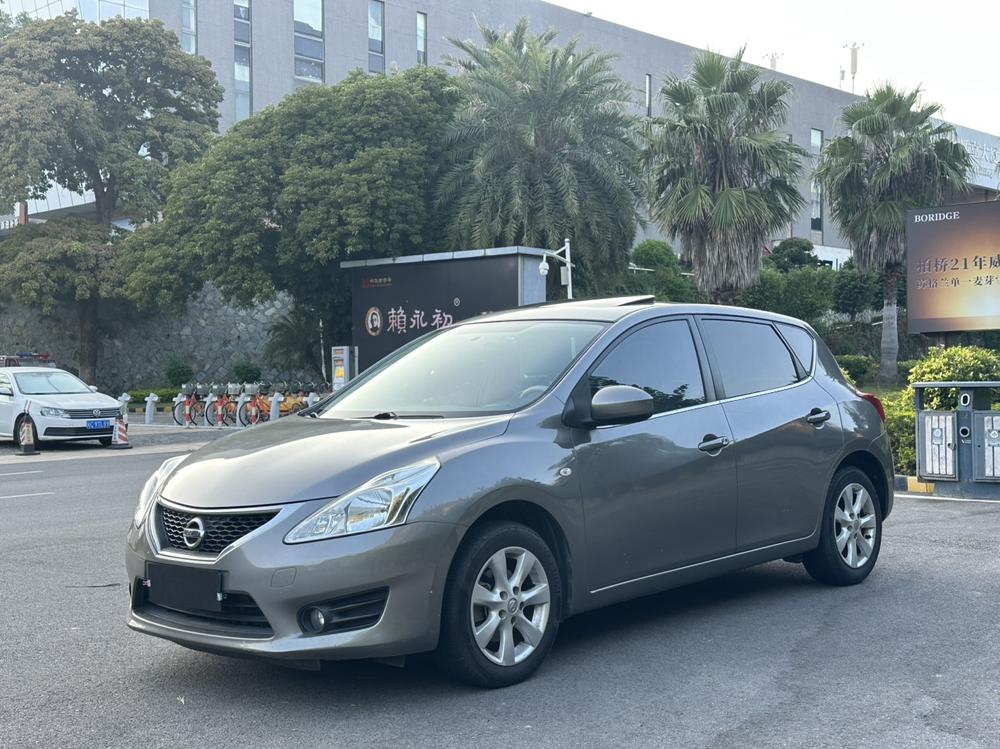 Nissan Tiida