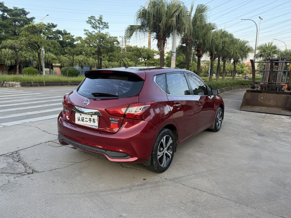 Nissan Tiida