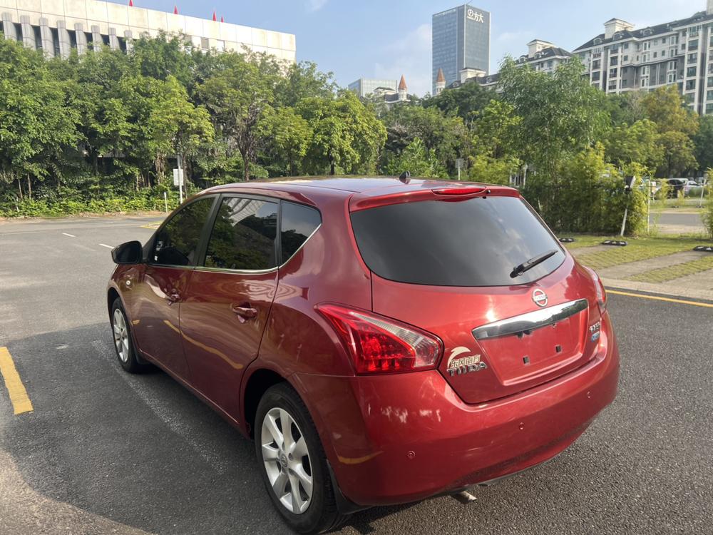 Nissan Tiida
