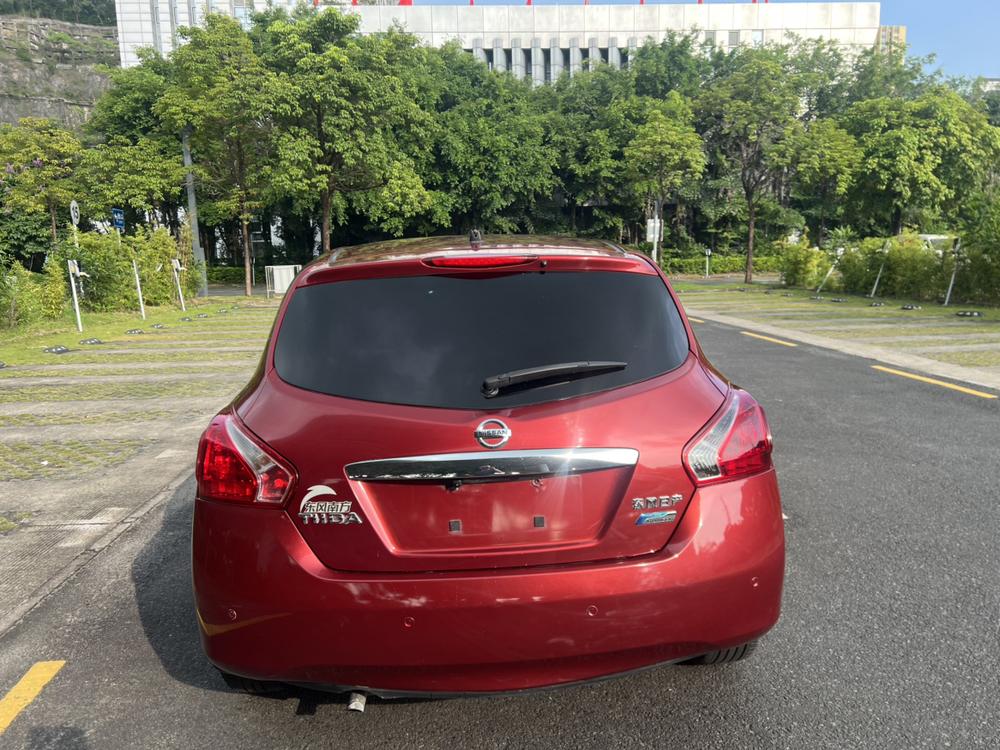 Nissan Tiida