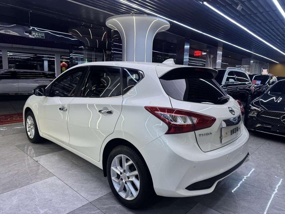 Nissan Tiida