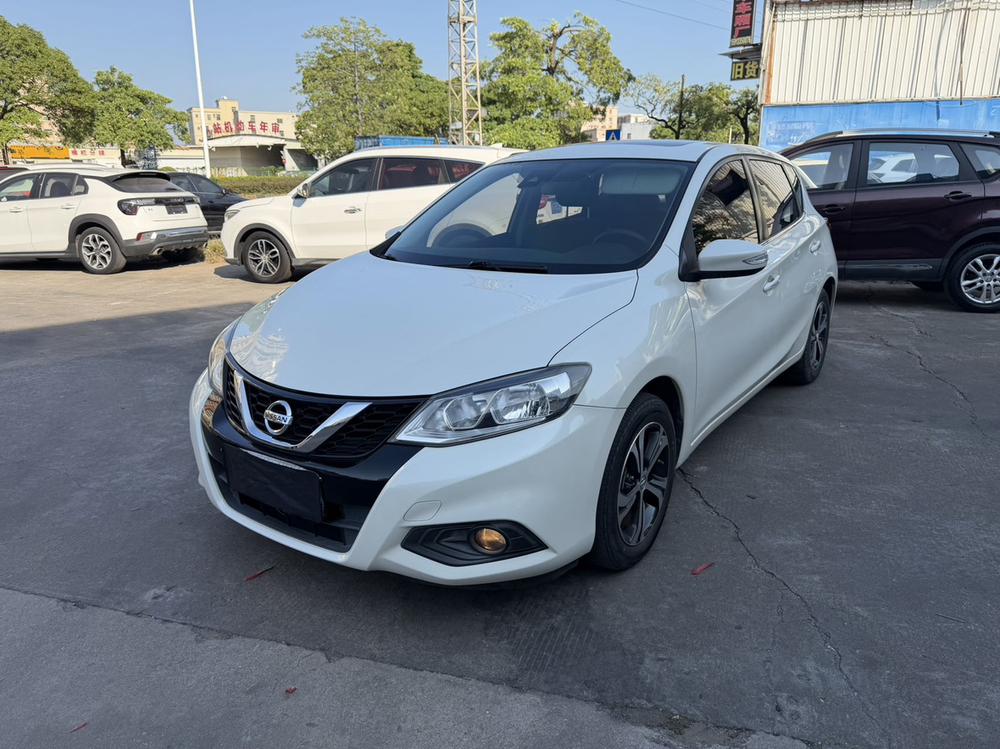 Nissan Tiida