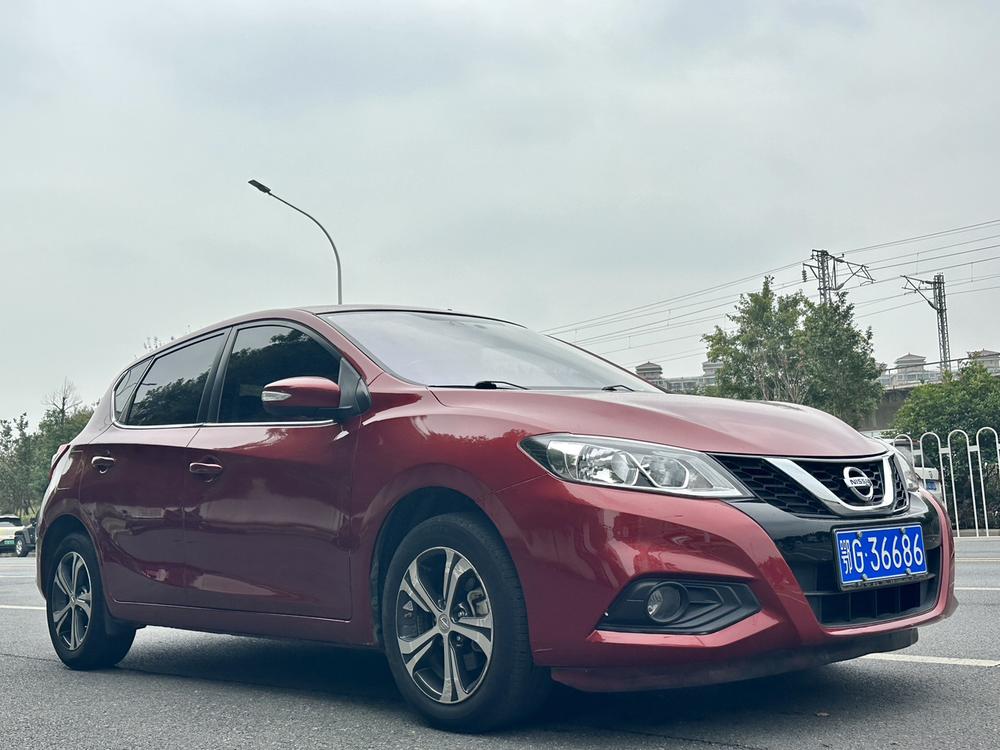 Nissan Tiida
