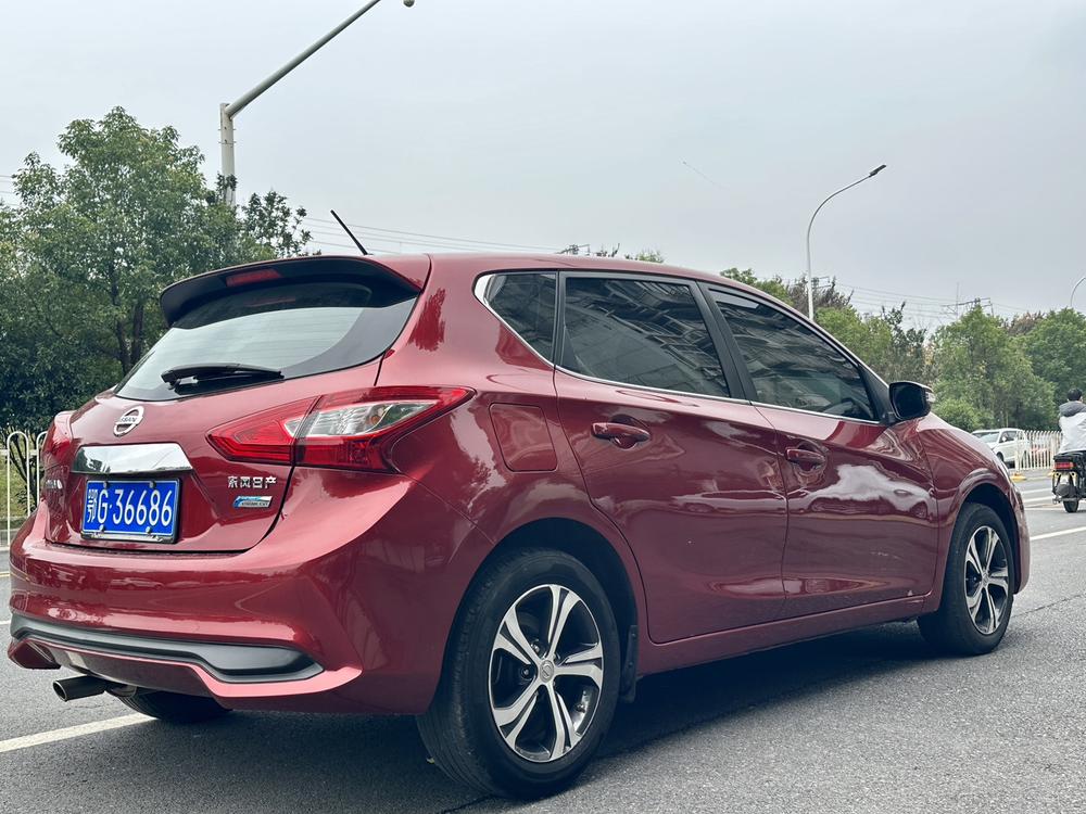 Nissan Tiida