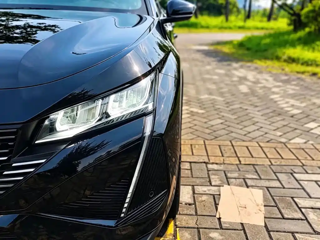 Peugeot 408X