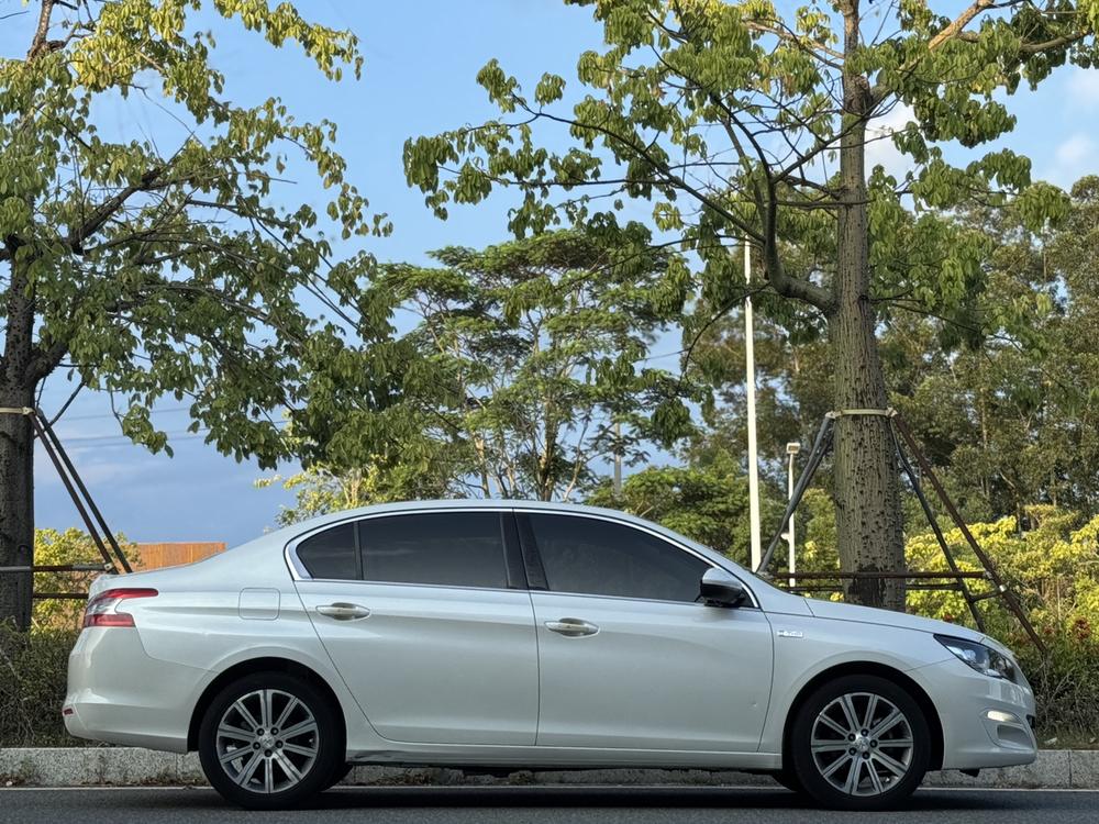 Peugeot Peugeot 408