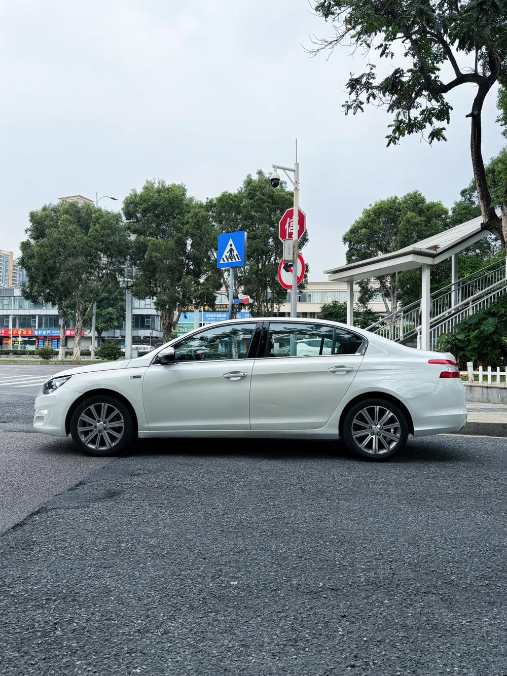Peugeot Peugeot 408