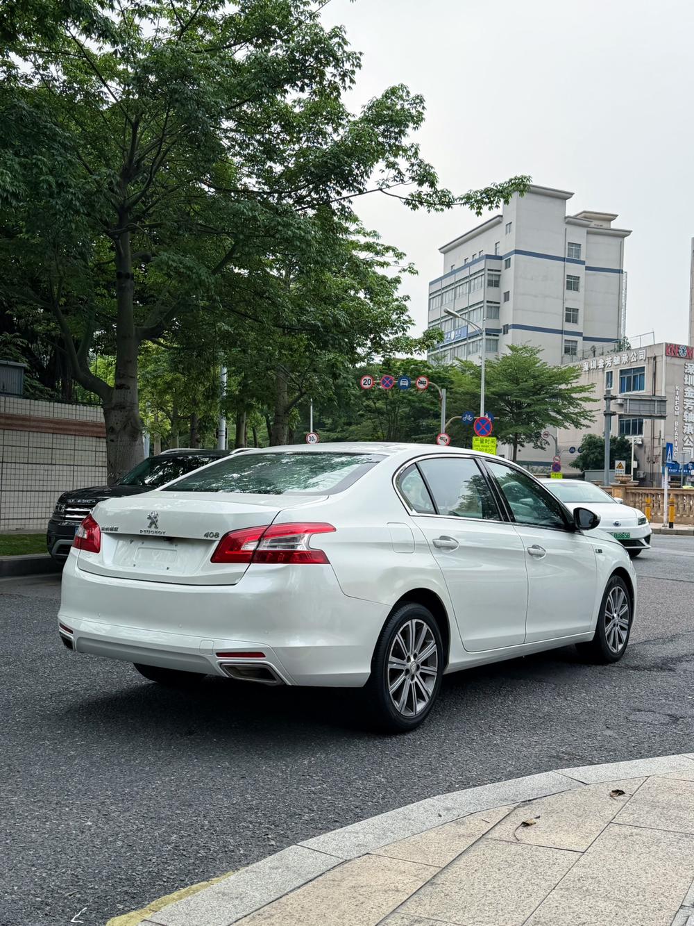 Peugeot Peugeot 408