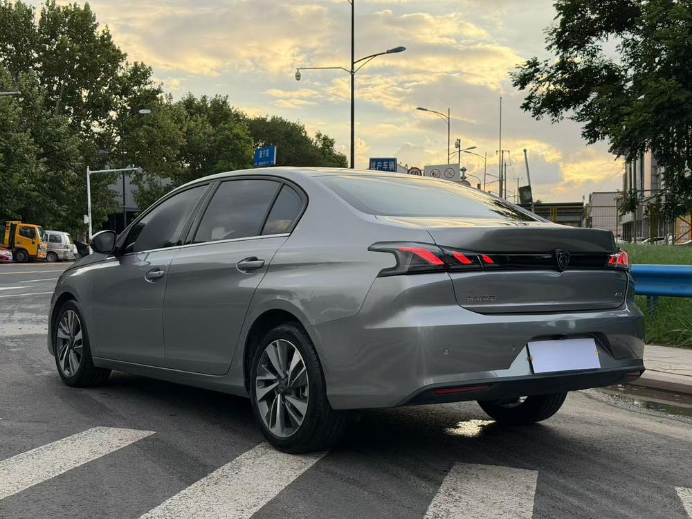 Peugeot Peugeot 408