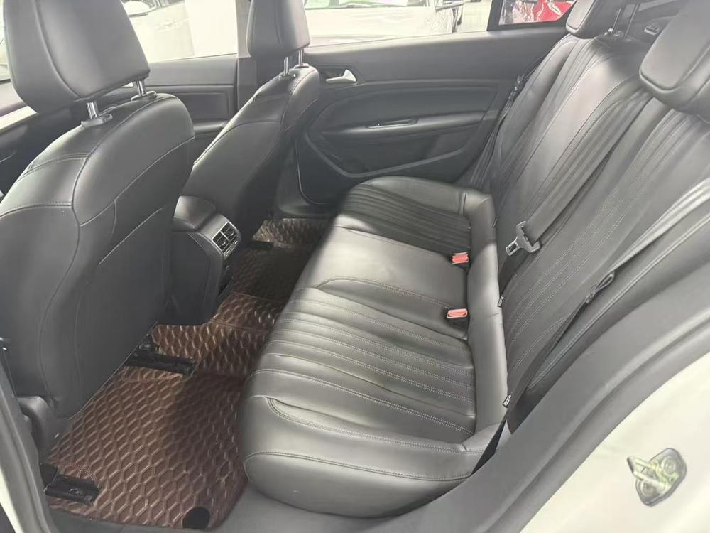 Peugeot Peugeot 408