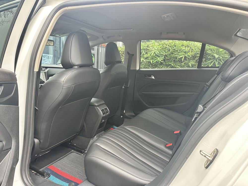 Peugeot Peugeot 408
