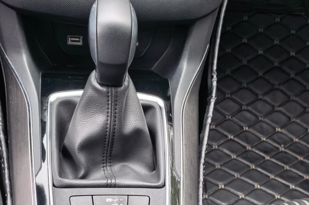 Peugeot Peugeot 408